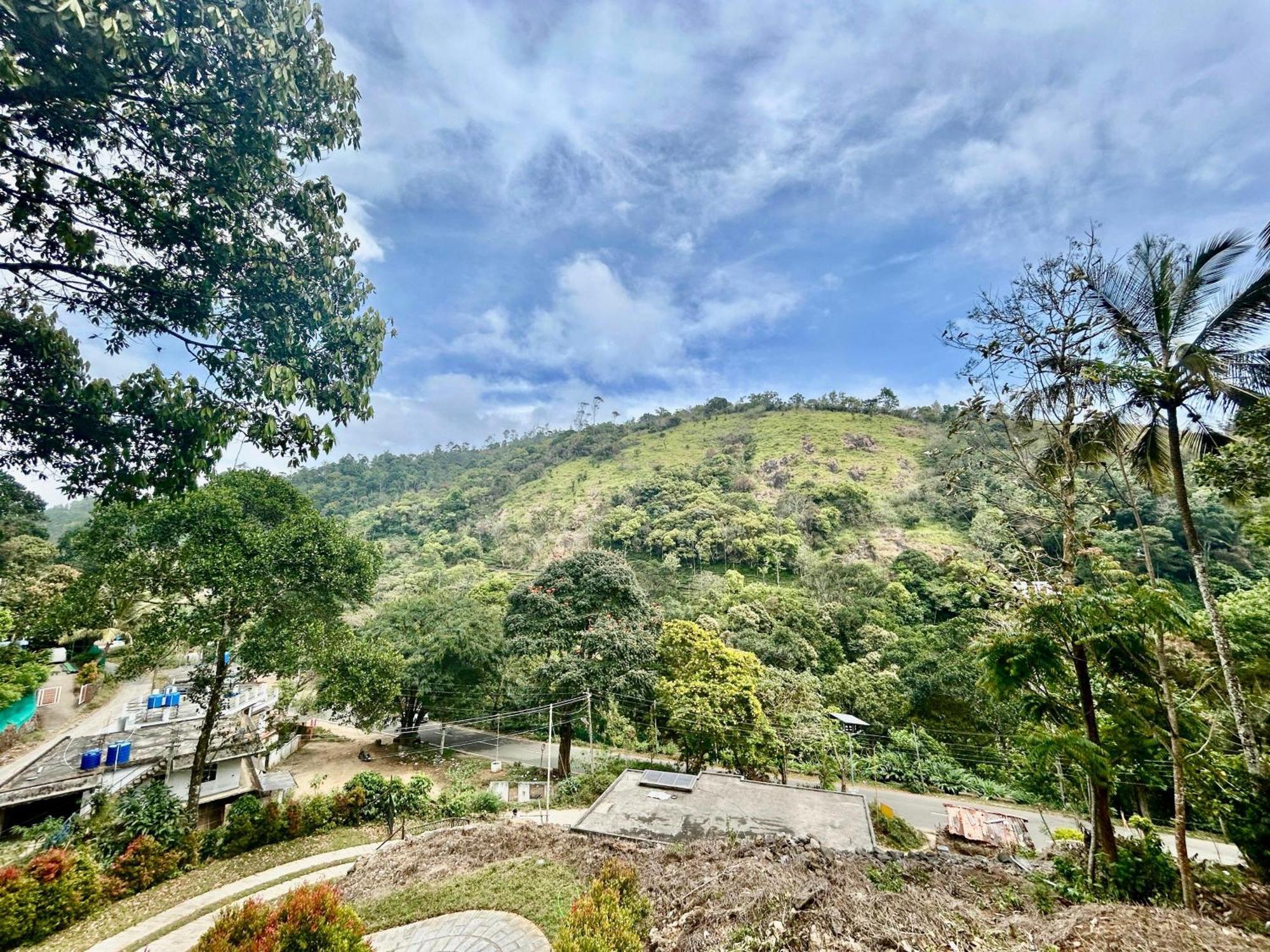 Vandiperiyār Misty Heights Peermade - Private Mountain Villa Retreat מראה חיצוני תמונה