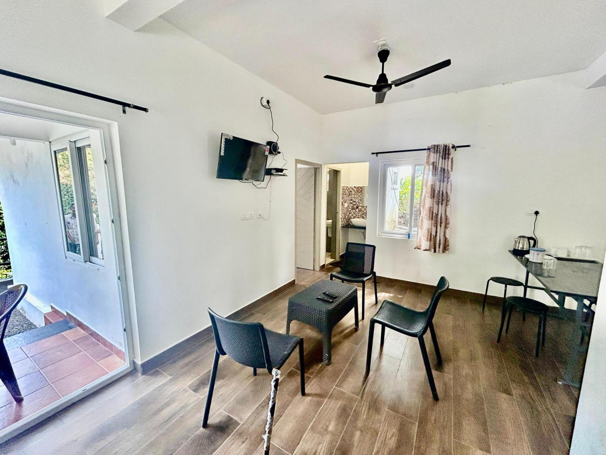 Vandiperiyār Misty Heights Peermade - Private Mountain Villa Retreat מראה חיצוני תמונה