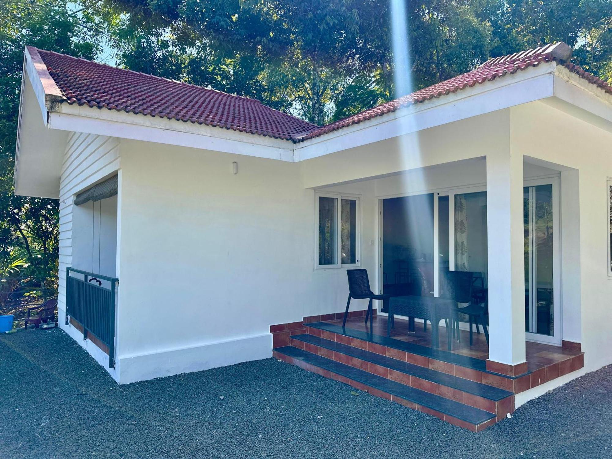 Vandiperiyār Misty Heights Peermade - Private Mountain Villa Retreat מראה חיצוני תמונה